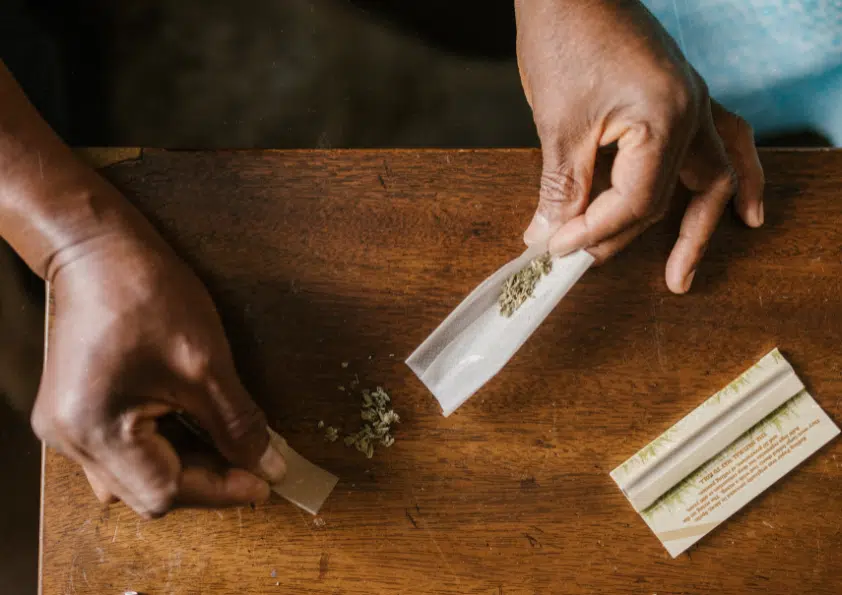 how to roll a perfect joint